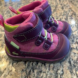 New See Kai run girls toddler size 5 Sam waterproof boot